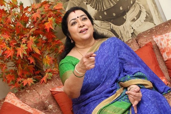 “இது கஸ்தூரியின் சீப்பான பப்ளிசிட்டி” – நடிகை லதாவின் கோபம்..!