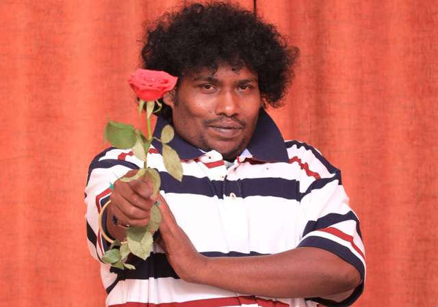 ‘கடலை போட ஒரு பொண்ணு வேணும்’ படத்தில் யோகி பாபுவின் அதகள காமெடி!