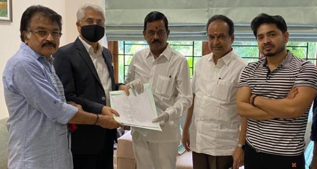 திரைப்பட தயாரிப்பாளர்களின் மருத்துவக் காப்பீடு திட்டத்தில் சூர்யாவின் நன்கொடையும் சேர்க்கப்பட்டது..!