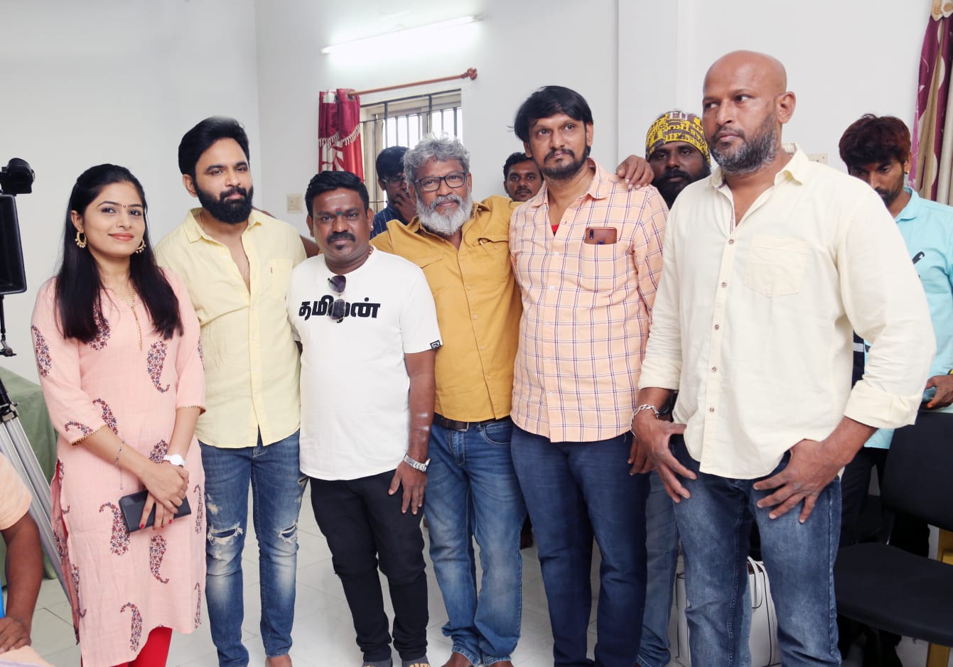 சைக்கோ திரில்லர் பாணியில் உருவாகும் ‘கருப்புக் கண்ணாடி’ படம்