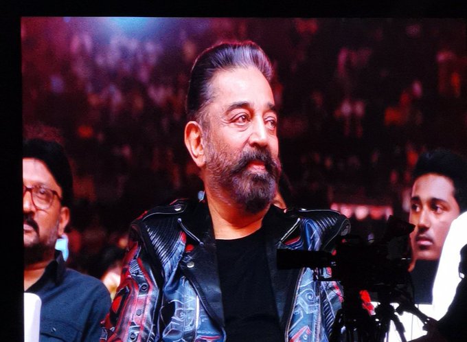 “22 வயதில் நான் செய்ததை 44 வயதில் விஜய் சேதுபதி செய்கிறார்”-கமல்ஹாசன் பாராட்டு..!