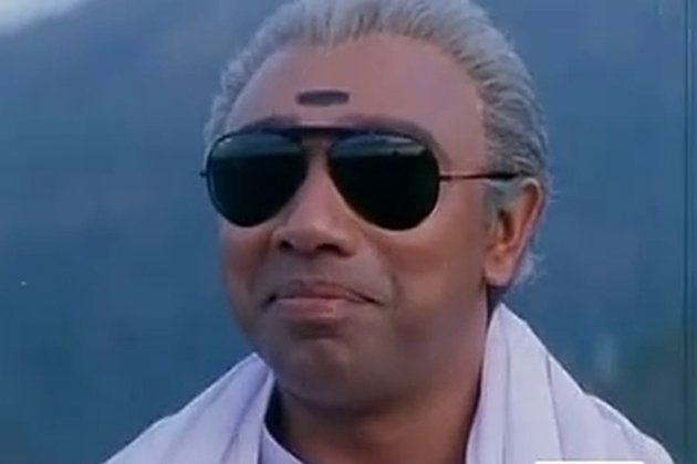 “நடிகர்களை தலையில் தூக்கி வைத்துக் கொண்டாடாதீர்கள்..” –  நடிகர் சத்யராஜின் வேண்டுகோள்..!