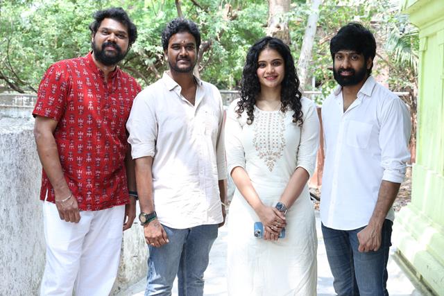 ‘ஃபேமிலி படம்’ படத்தின் படப்பிடிப்பு பூஜையுடன் துவங்கியது..!!