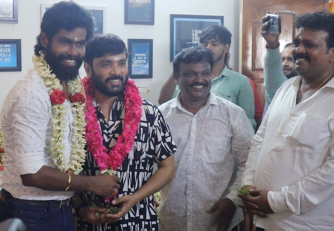 “கங்கை அமரன் இவ்வளவு பேசியிருக்கக் கூடாது..” – கவிஞர் சினேகன் வருத்தம்!