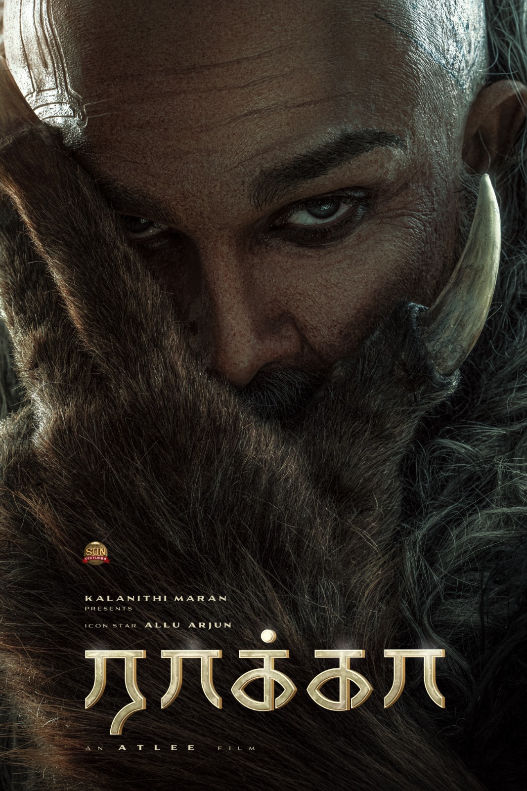 ‘ராக்கா’ – அல்லு அர்ஜுனின் பிறந்தநாளில் வெளியான டைட்டில் போஸ்டர்!