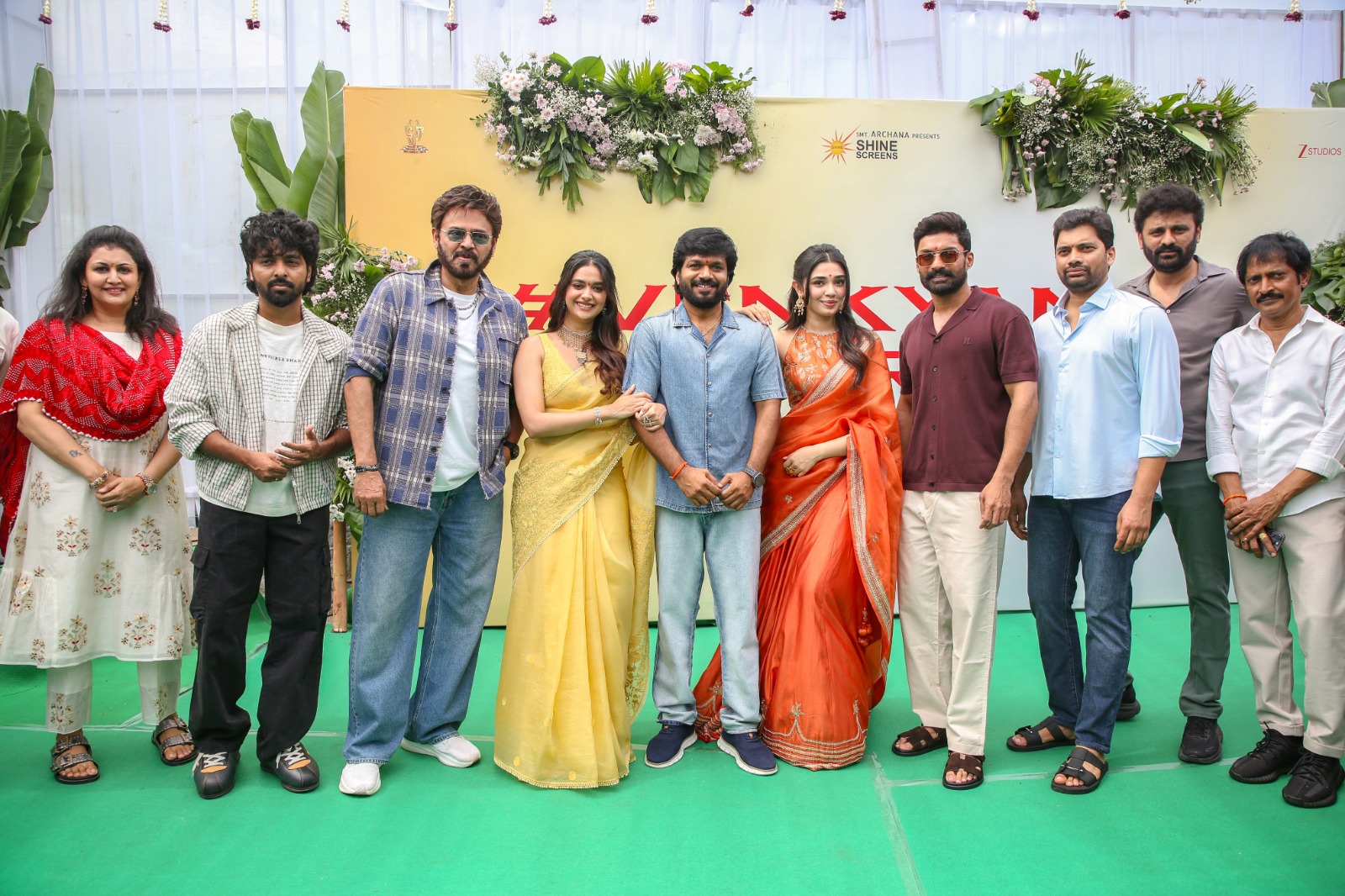 வெங்கடேஷ், கீர்த்தி சுரேஷ், கிருத்தி ஷெட்டி இணைந்து நடிக்கும் புதிய படம்!