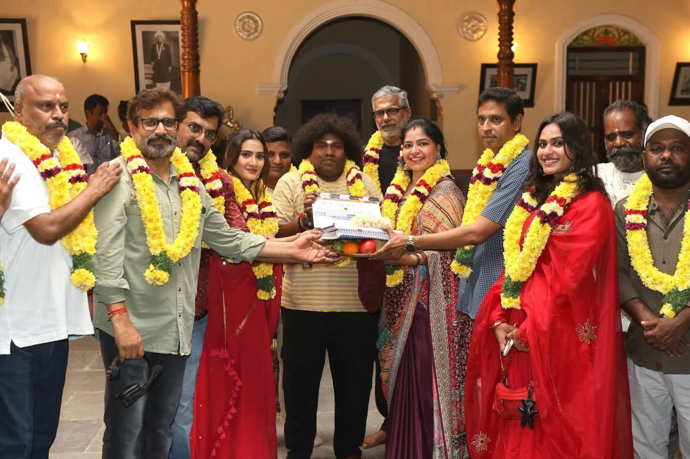 யோகிபாபு 11 வேடங்களில் நடிக்கும் பான் இந்தியா காமெடி ஆக்ஷன் திரில்லர் கலந்த திரைப்படம்!