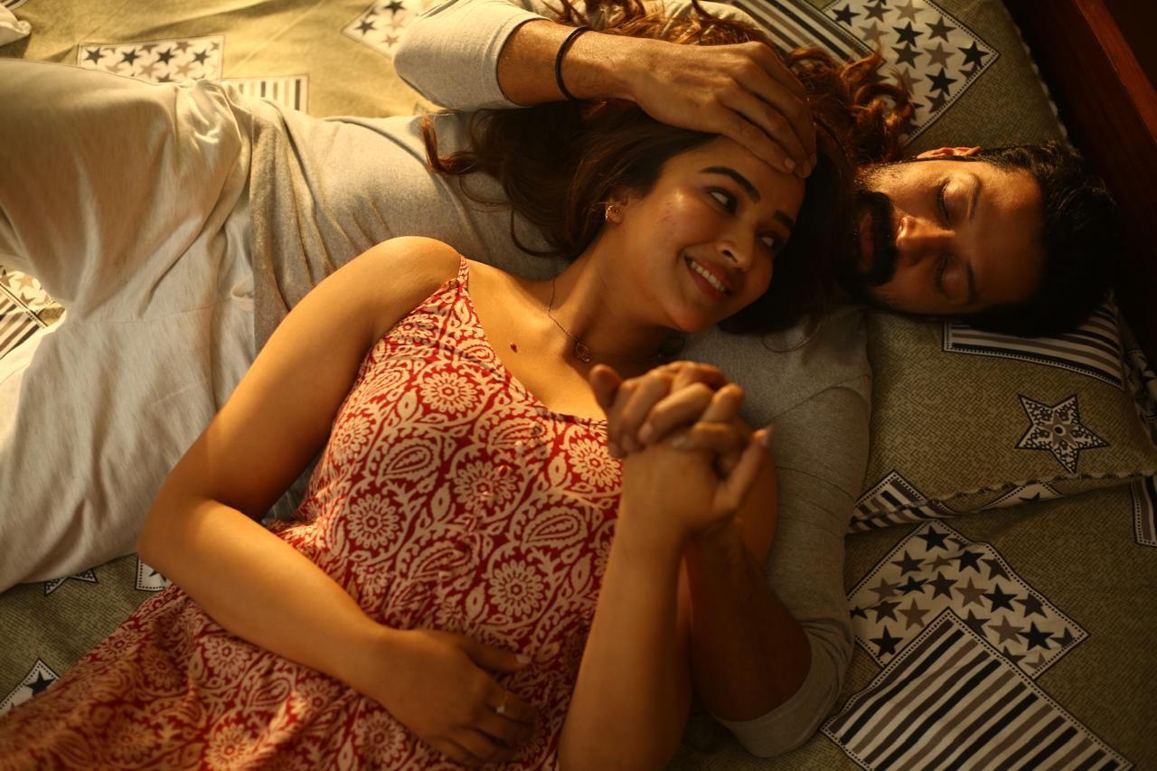காதலும், த்ரில்லரும் கலந்த விறுவிறுப்பான திரைப்படம் ‘சிக்னல் அட் 11.30’!
