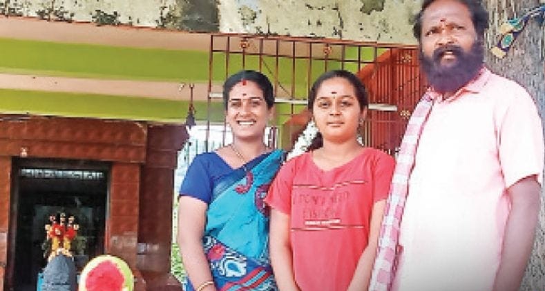 பெண் கல்வியின் முக்கியத்துவம் பற்றிப் பேச வரும் ‘பொம்மி அப்பா பேரு சிவன்’ திரைப்படம்!