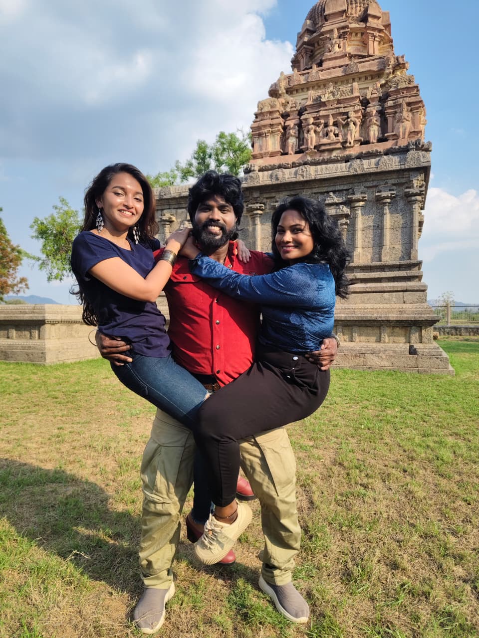புதுமுகங்கள் நடிப்பில் உருவான புதிய திரைப்படம் ‘கருப்பட்டி’!