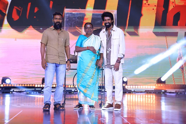 “சூரியின் கடின உழைப்பை பாராட்ட வார்த்தைகளே இல்லை” – ‘மண்டாடி’ படக் குழு பாராட்டு!