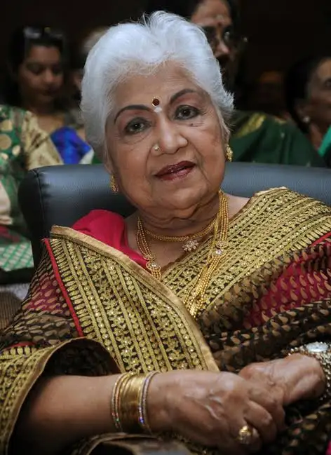 பழம்பெரும் நடிகை சௌகார் ஜானகி காலமானார்