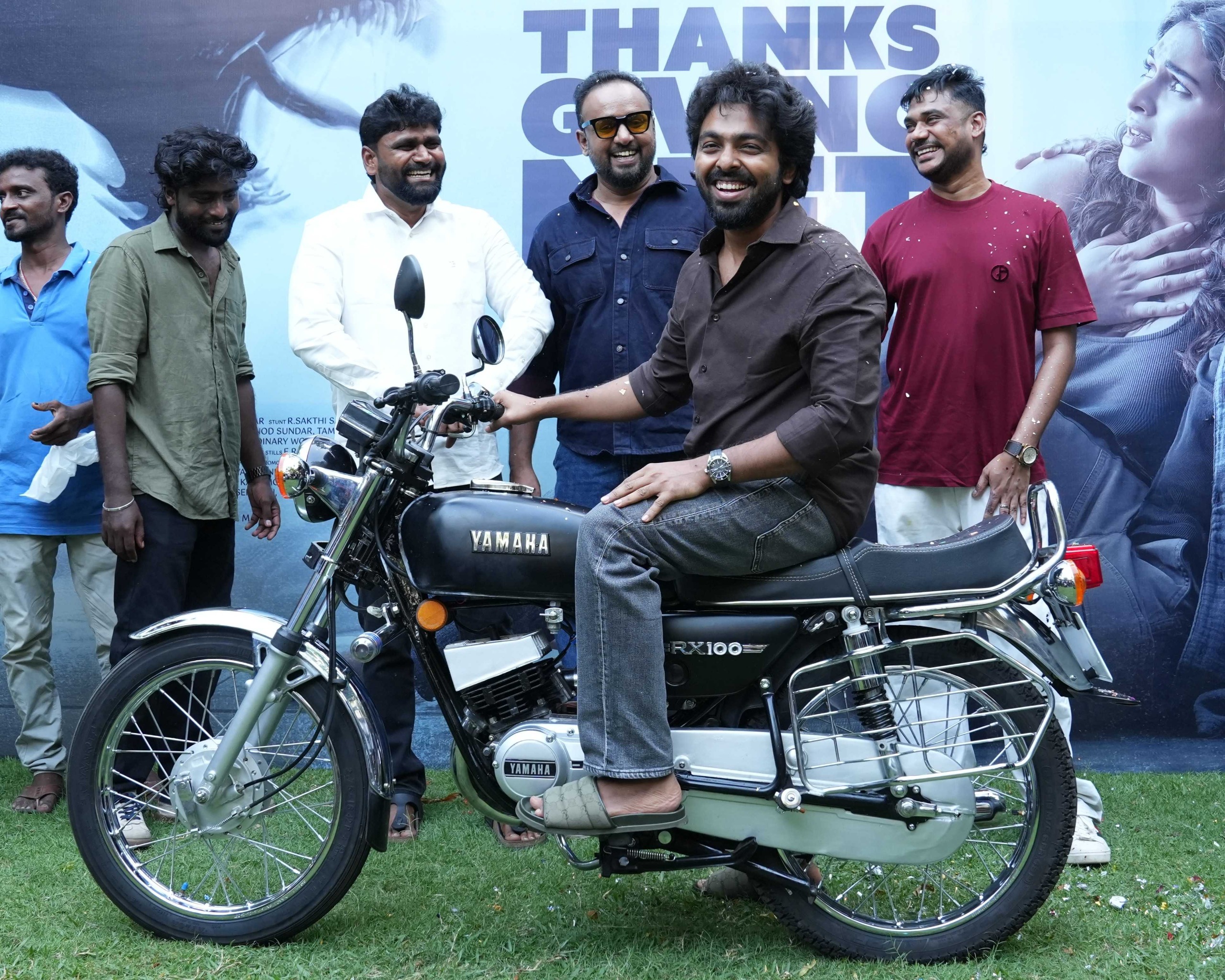 ‘இம்மார்டல்’ படத்தின் வெற்றிக்காக ஜி.வி.பிரகாஷுக்கு RX100 பைக் பரிசு!