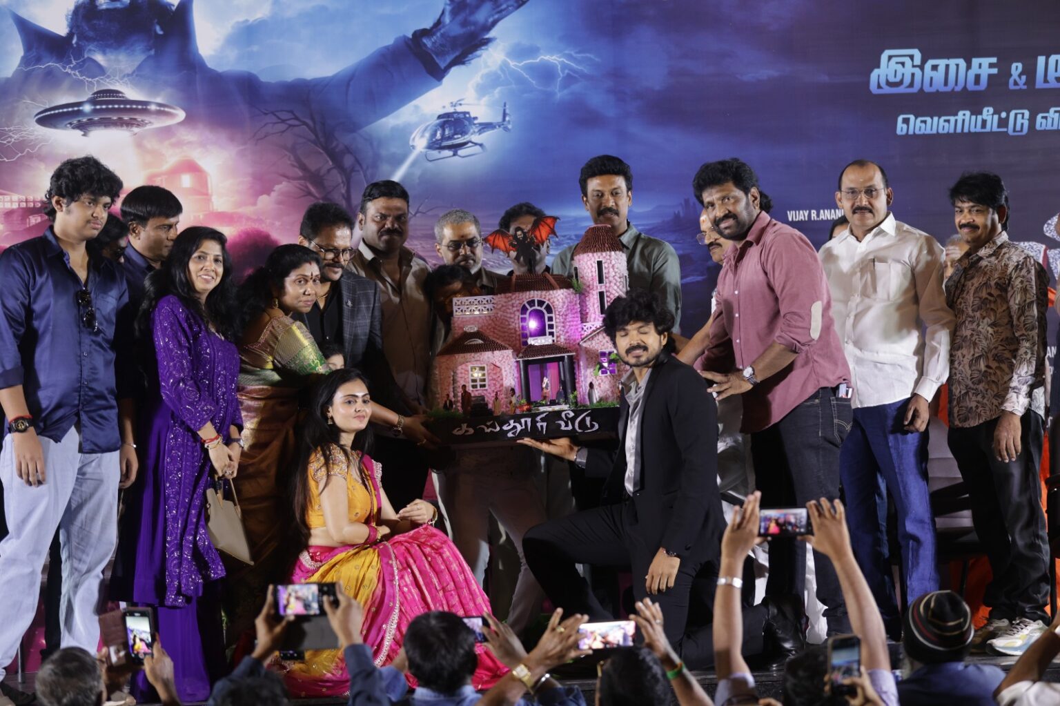 “நூறு சதவிகிதம் உழைத்தால் நிச்சயம் வெற்றி கிடைக்கும்” – நடிகர் சமுத்திரக்கனி பேச்சு!