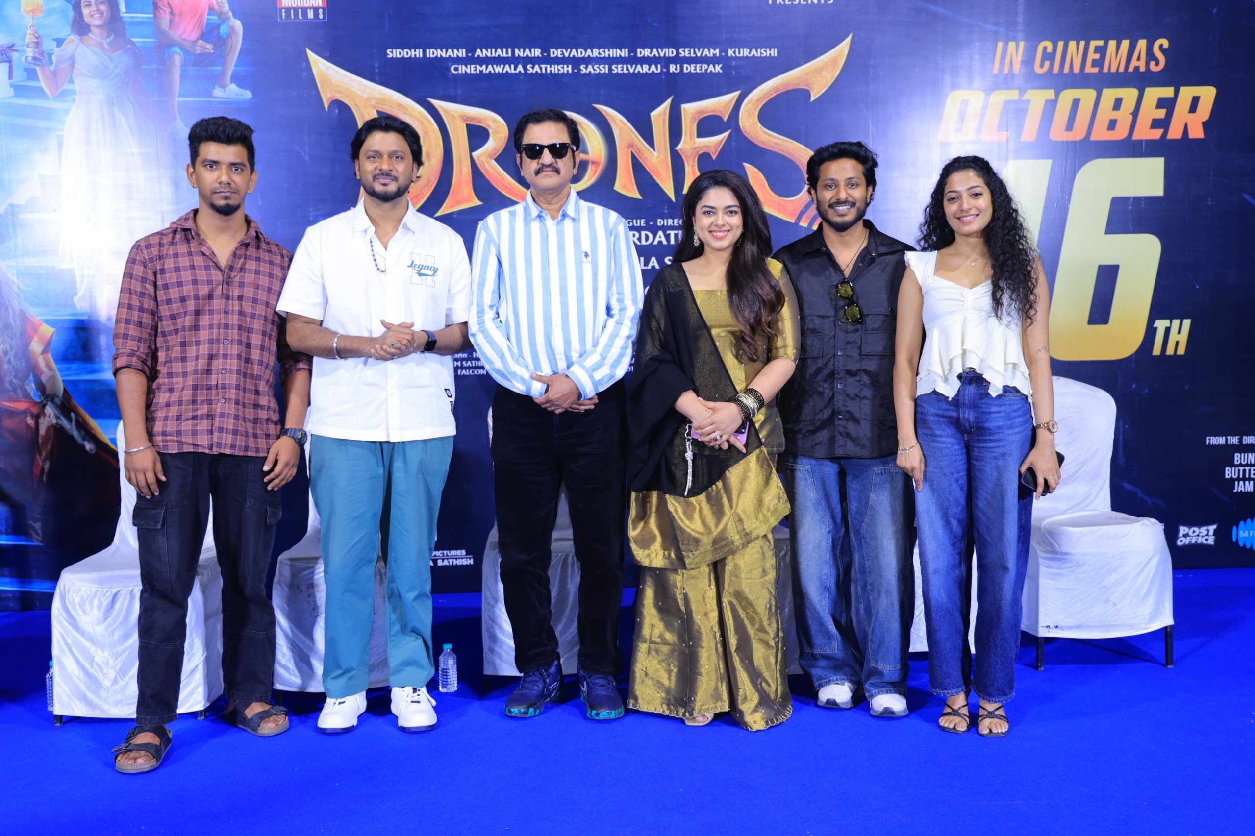 “ரஜினி படத்துடன் போட்டி போடுவதில் பெருமை அடைகிறோம்” – நடிகை சித்தி இத்னானி பேச்சு!